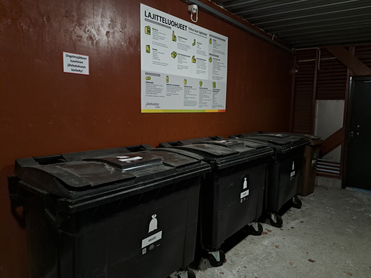 Picture 1. Waste shed.